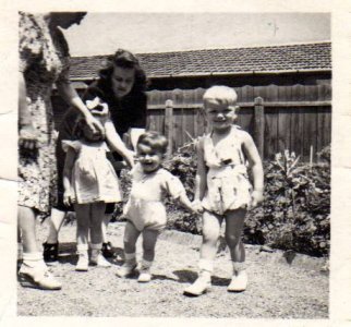 Stéberl unokák – Kecskeméti Katalin és Benkő Benedek, 1948