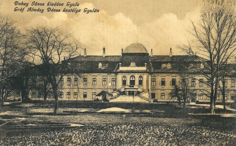 Harruckern-Wenckheim-Almásy-kastély - 1910-1920 között