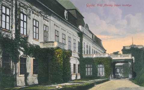 Harruckern-Wenckheim-Almásy-kastély - 1910-1920 között