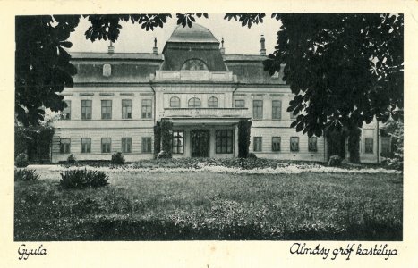 Harruckern-Wenckheim-Almásy-kastély - 1940-es évek eleje
