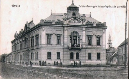 009_gyula_bekesvarmegyei_takarekpenztar_palotaja_1923